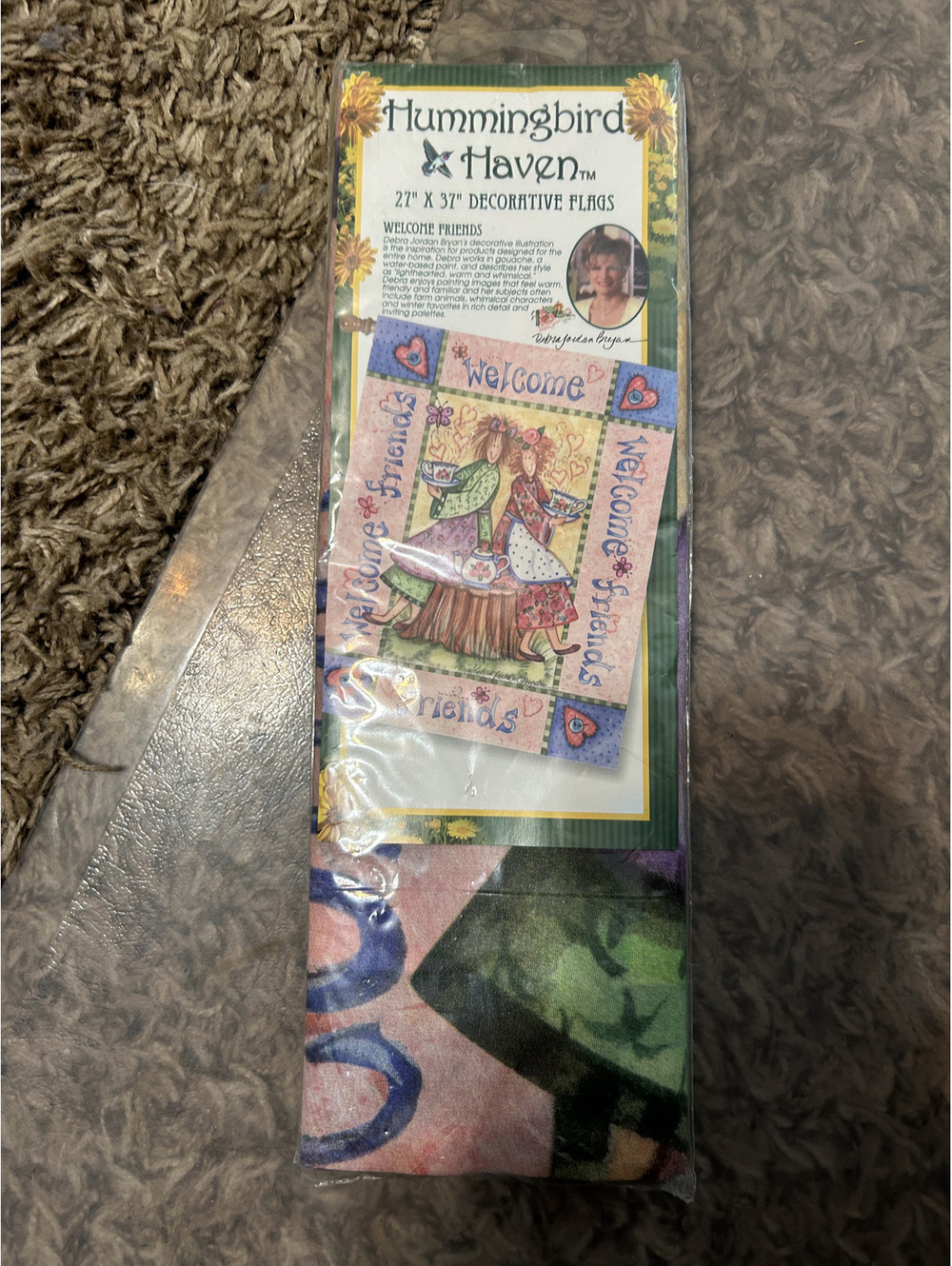 Hummingbird Haven 27" x 37" Decorative Welcome Friends Flag